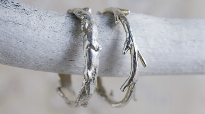 A Story: The Lost Bracelet 1