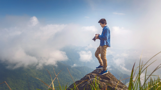 The Best Passive Income Source For Photographers, Videographers, Graphic Designers & Visual Content Creators — Unlock Your Creative Potential And Earn! 1